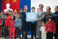 Đoàn đại biểu Quốc hội Hải Phòng: Thăm tặng quà gia đình chính sách, trẻ em có hoàn cảnh đặc biệt