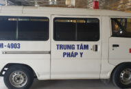 Xe dán chữ “Trung tâm pháp y” bật đèn ưu tiên, lái xe vi phạm mức cao nhất nồng độ cồn