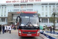 Chuyến xe miễn phí đưa hơn 300 bệnh nhân ung thư về quê ăn Tết