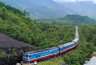 Đường sắt nối thêm toa, tăng tàu địa phương phục vụ cao điểm Tết