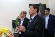 Chủ tịch UBND TP Nguyễn Văn Tùng dâng hương tri ân cố Bí thư Thành ủy Trần Kiên