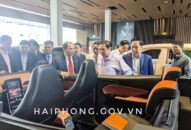 Đồng chí Phạm Minh Chính, Trưởng Ban Tổ chức Trung ương thăm và làm việc tại tổ hợp Nhà máy sản xuất ô tô Vinfast