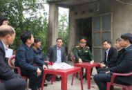 Chủ tịch UBND thành phố Nguyễn Văn Tùng thăm, tặng quà gia đình chính sách tại quận Kiến An