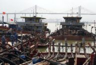 Phát hiện, tạm giữ 5 phương tiện hút cát trái phép