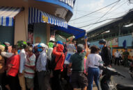 Miễn thuế khẩu trang, nước rửa tay khô, vật tư y tế chống dịch Corona