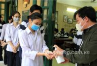 Học sinh, sinh viên Khối THPT, Đại học ngày đầu đi học sau kỳ nghỉ dài do dịch COVID-19