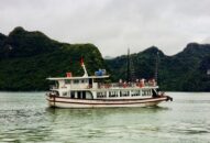 Hải Phòng tạm dừng tàu nghỉ đêm trên vịnh Lan Hạ
