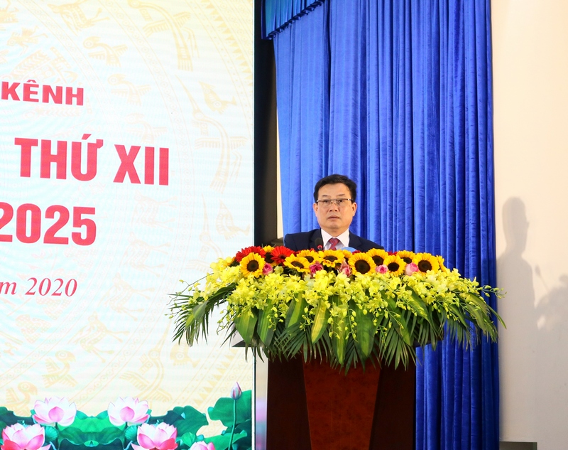 Chủ tịch UBND quận Nguyễn Văn Phiệt phát biểu chỉ đạo tại đại hội