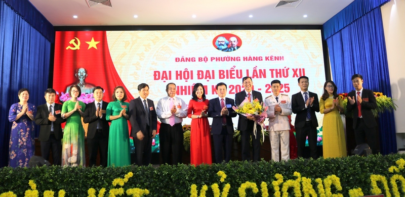 Ban chấp hành Đảng bộ phường khóa 13 ra mắt Đại hội