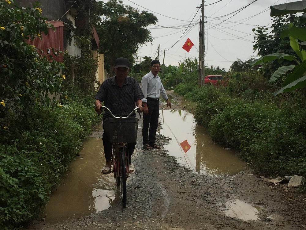 Tuyến đường liên thôn 4, 5 xuống cầm trầm trọng 