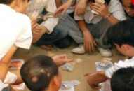 Công an quận Ngô Quyền: Bắt quả tang 5 đối tượng đang đánh bạc bằng hình thức xóc đĩa