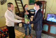 Phường Cát Dài (quận Lê Chân) thăm hỏi, hỗ trợ nhu yếu phẩm cho các hộ gia đình thực hiện cách ly y tế