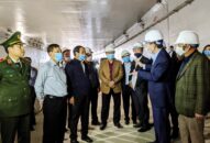 Dốc sức chống dịch nhưng vẫn phải đảm bảo phát triển kinh tế – xã hội