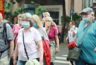 Chống Covid-19: Xin đừng gọi nhau là ‘đối tượng’