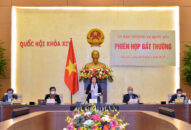 Thông cáo báo chí về phiên họp bất thường của UBTV Quốc hội cho ý kiến về các biện pháp hỗ trợ người dân gặp khó khăn do đại dịch Covid-19