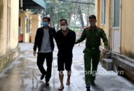 Đối tượng truy nã bị bắt khi lén lút về thăm nhà