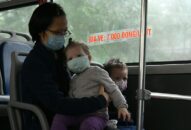 Gần 300 người về đoàn tụ với gia đình sau cách ly