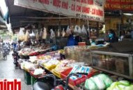 Chợ dân sinh đa dạng các mặt hàng phục vụ người dân