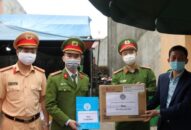 Bảo hiểm xã hội Hải Phòng – Phòng Cảnh sát kinh tế (CATP): Thăm, tặng quà 10 chốt kiểm soát liên ngành