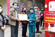 Ủy ban MTTQ Việt Nam thành phố biểu dương, khen thưởng 14 tập thể, 18 cá nhân có thành tích xuất sắc tham gia phòng, chống dịch bệnh COVID-19