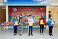 Trường THCS Trần Phú (quận Kiến An) trao tặng 70 suất gạo cho học sinh có hoàn cảnh khó khăn