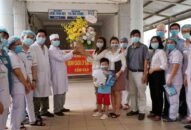 Bé 6 tuổi mắc COVID-19 khỏi bệnh, Việt Nam có 223 ca khỏi