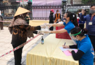Quận Lê Chân phát suất ăn miễn phí cho người dân nhằm chung tay phòng, chống dịch COVID-19
