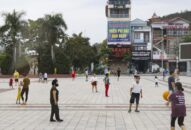 Tiếp tục thực hiện nghiêm cách ly toàn xã hội, không lơi lỏng chủ quan