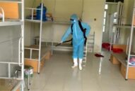 Đưa hơn 200 công dân Việt Nam từ Singapore về nước an toàn