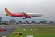 Đưa trên 100 công dân Việt Nam từ Indonesia về nước