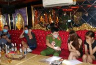 Một quán karaoke tại phường Đằng Giang, quận Ngô Quyền ngang nhiên hoạt động bất chấp lệnh cấm