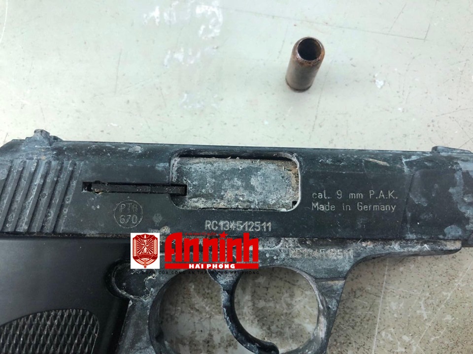 Khẩu súng bị thu giữ