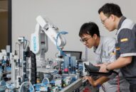 Việt Nam lần đầu triển khai đào tạo song hành ngành Cơ điện tử-ôtô