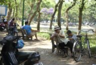 Cách chăm sóc người già ngày nắng nóng như thế nào để tránh sốc nhiệt, đột quỵ?