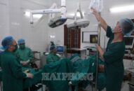 Triển khai kỹ thuật mới, kỹ thuật chuyên sâu trong khám, chữa bệnh: Đảng viên gương mẫu đi trước