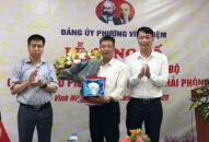 Công bố quyết định thành lập Chi bộ Công ty Cổ phần ô tô Việt Phú – Hải Phòng