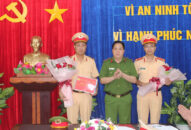 Khen thưởng Trạm kiểm soát giao thông Bạch Đằng và Đội phòng ngừa đấu tranh chống tội phạm – Phòng PC08B đã có thành tích xuất sắc trong phòng chống tội phạm