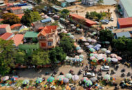 Kiên quyết xử lý, giải tỏa dứt điểm tình trạng buôn bán trên vỉa hè lòng đường các tuyến Quốc lộ và tỉnh lộ