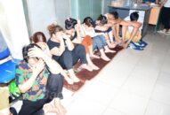 Triệt xóa ổ nhóm xóc đĩa, bắt 40 con bạc