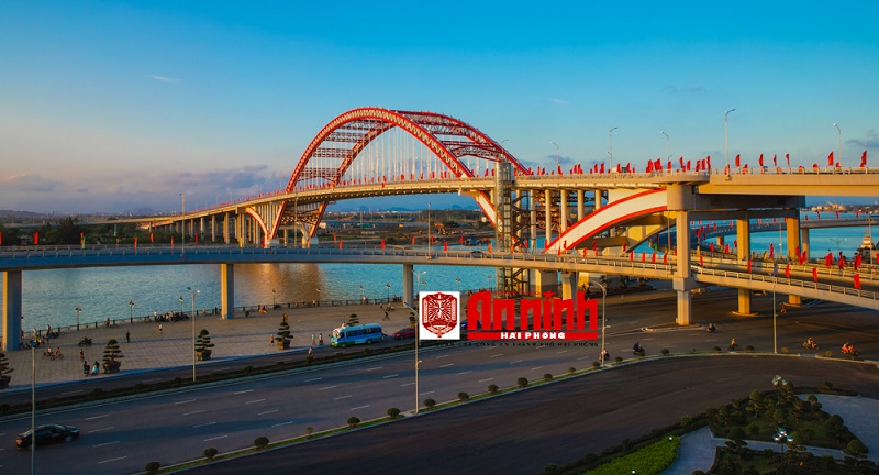 Cầu Hoàng Văn Thụ, phường Minh Khai, quận Hồng Bàng đã trở thành điểm nhấn cho giao thông đô thị thành phố (Ảnh: Đàm Thanh)