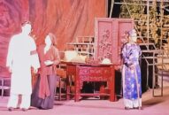 Đoàn Kịch nói Hải Phòng biểu diễn vở “Di sản mùa xuân” phục vụ bà con xã Kiến Thiết, huyện Tiên Lãng