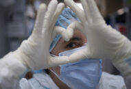 Tình hình dịch bệnh ngày 15/8: Hơn 21,3 triệu người mắc COVID-19