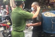 Công an phường Thành Tô-quận Hải An: Xử phạt gần 50 trường hợp không đeo khẩu trang nơi công cộng