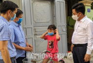 Chủ tịch UBND thành phố Nguyễn Văn Tùng kiểm tra công tác phòng chống dịch COVID-19 tại phường Trại Chuối (quận Hồng Bàng)