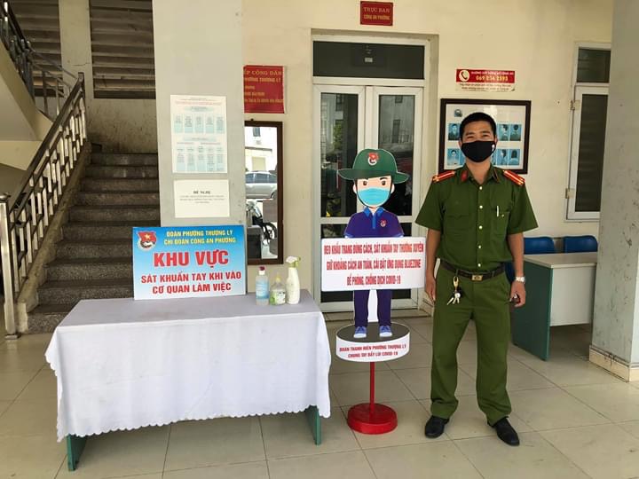 Mô hình “Chibi tuyên truyền phòng chống dịch Covid-19'' được Đoàn phường Thượng Lý lắp đặt tại 11 điểm