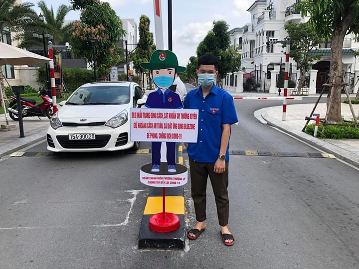 Mô hình “Chibi tuyên truyền phòng chống dịch Covid-19'' được Đoàn phường Thượng Lý lắp đặt tại 11 điểm