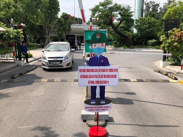 Mô hình “Chibi tuyên truyền phòng chống dịch Covid-19'' được Đoàn phường Thượng Lý lắp đặt tại 11 điểm