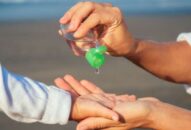 Lưu ý khi sử dụng dung dịch sát khuẩn tay ở trẻ em