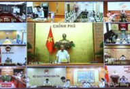 Thủ tướng chỉ đạo bám sát tinh thần ‘sống chung với dịch’