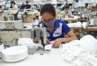 Đảm bảo đủ khẩu trang phục vụ người tiêu dùng